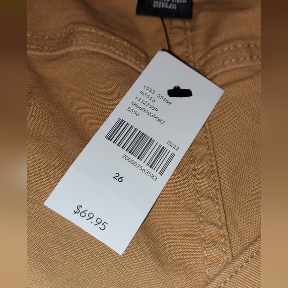 Lane Bryant Mid Rise Pedal Pants - Picture 6 of 6